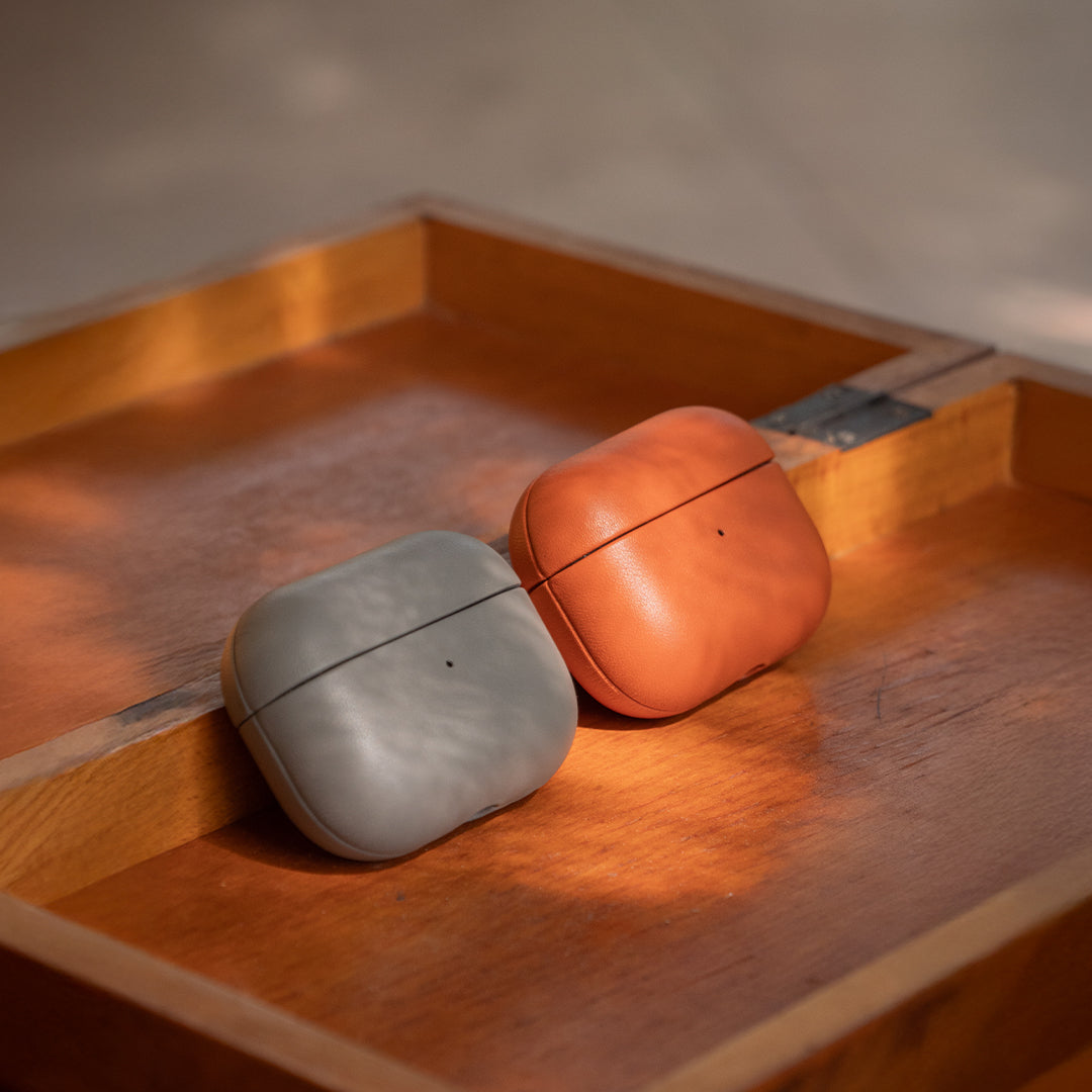 Nappa Leather AirPods (4th Generation) Case - Grey
