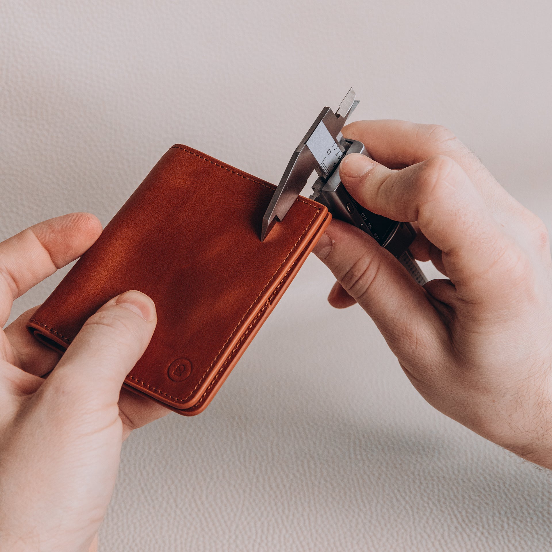 Super Slim Bi-Fold Wallet - Saddle Brown - RYAN London