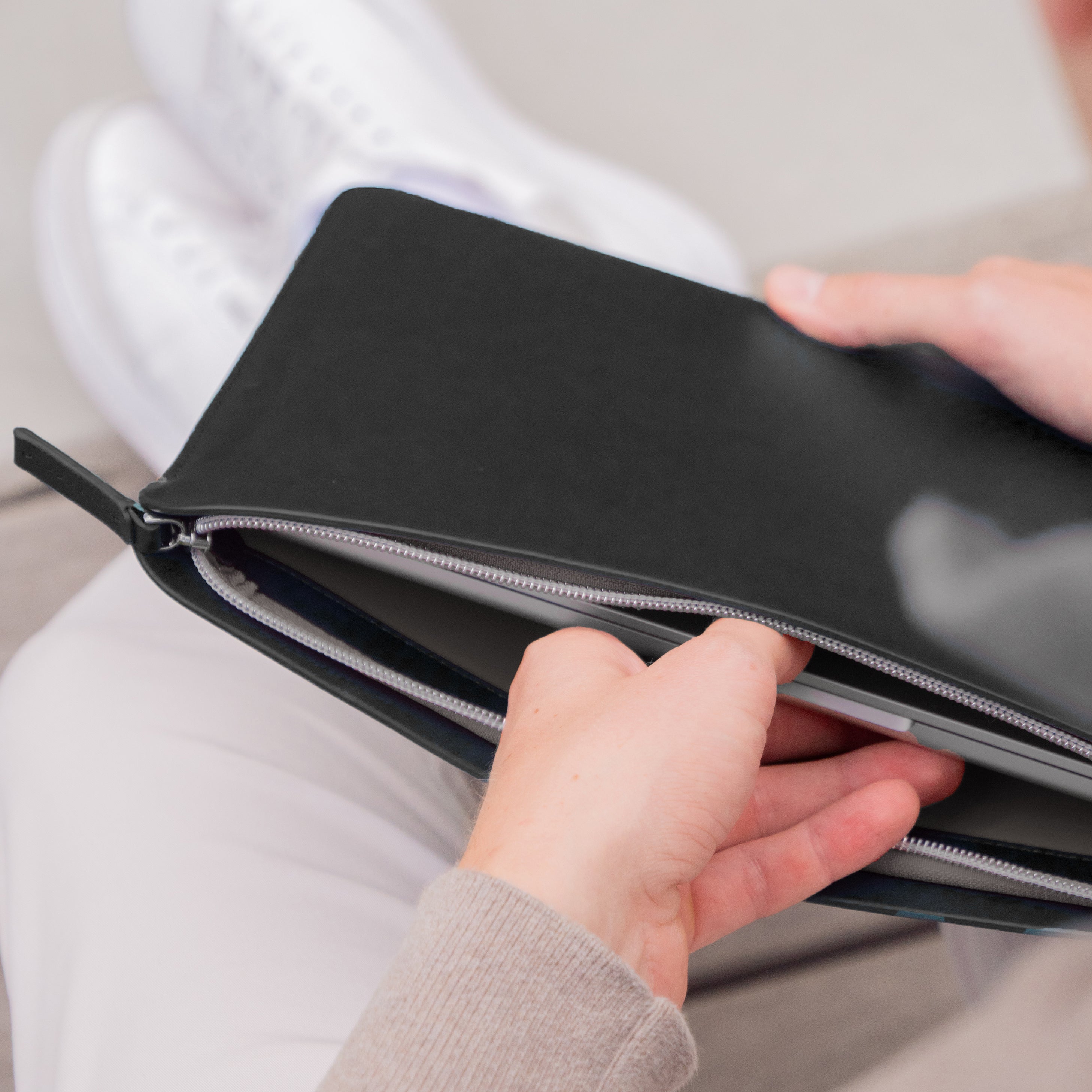Luxury Nappa Leather iPad Air 13" sleeve with zip - Black