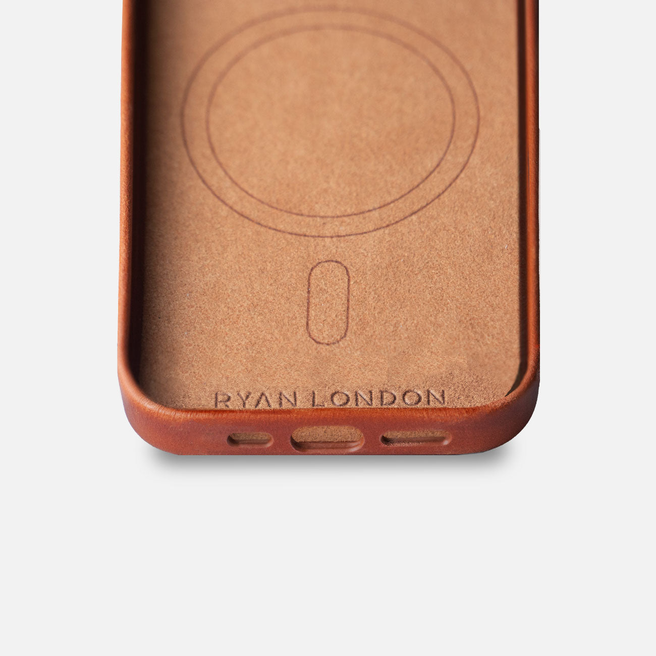 Leather iPhone 17 Shell Case Metal, MagSafe - Saddle Brown - RYAN London