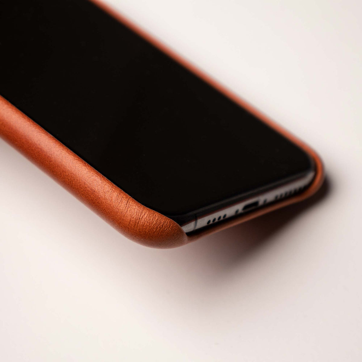 Leather iPhone X/Xs Shell Case - Saddle Brown - RYAN London