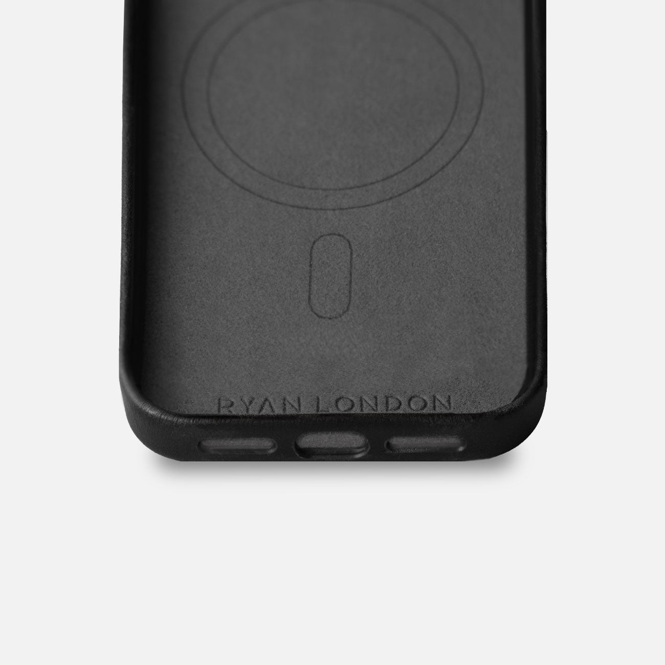 Leather iPhone 18 Pro Max Shell Case Metal, MagSafe - Black