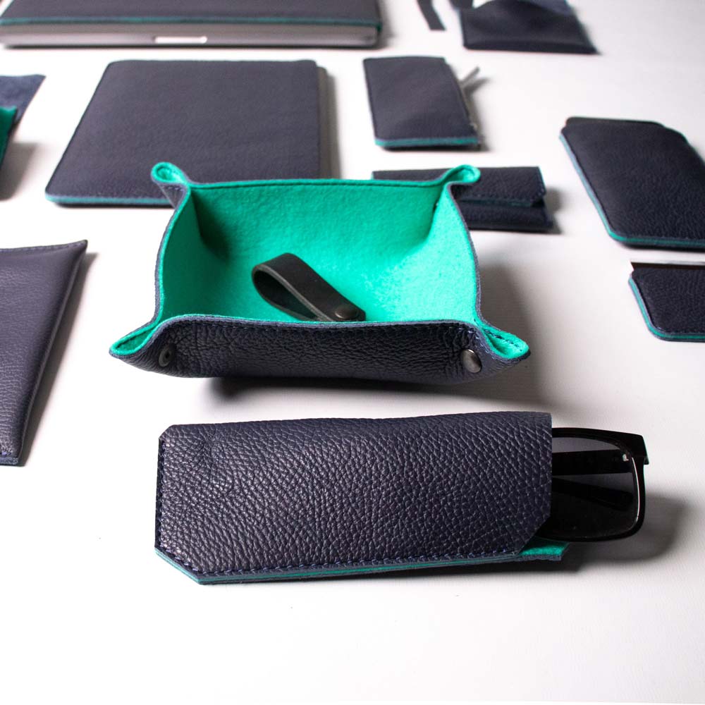 Londo Top Grain Leather Sleeve Bohemian Bag for MacBook Pro MacBook Air and 16 inch / Dark Blue