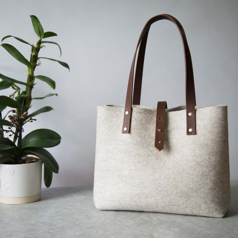 Wool Felt Tote Bag Beige RYAN London