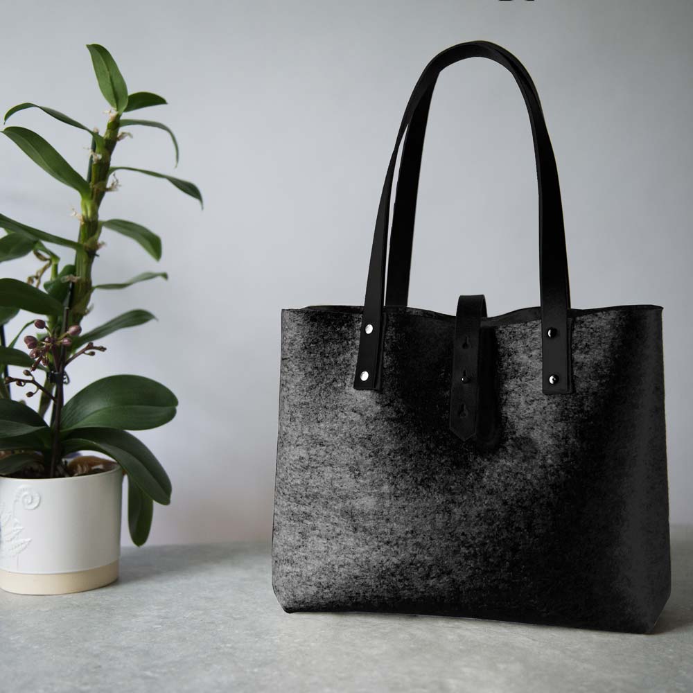 Grey felt tote bag sale